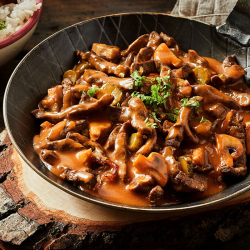 Mischpakete mit Rehfleisch: Braten, Schnitzel, Rehrücken, Geschnetzeltes, Ghacktes und mehr.
